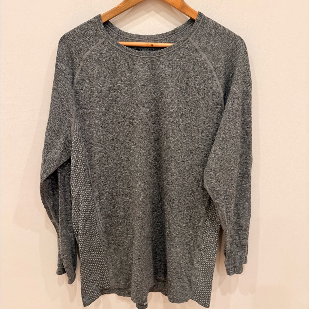 FIGS Seamless Long Sleeve Shirt Gray Knit Stretch Athletic Top Mens XL